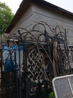 A lot of metal hooks planter pot holder Stand