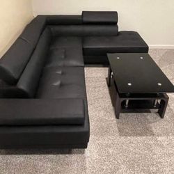 New Black Sectional Couch! Free Delivery 🚚! Financing Available!