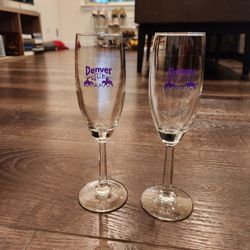2 Denver WineGlass/flutes, Set Of 2, 8" tall 2" diameter, Great condition, Denver" above a silhouette of a city skyline, souvenir,