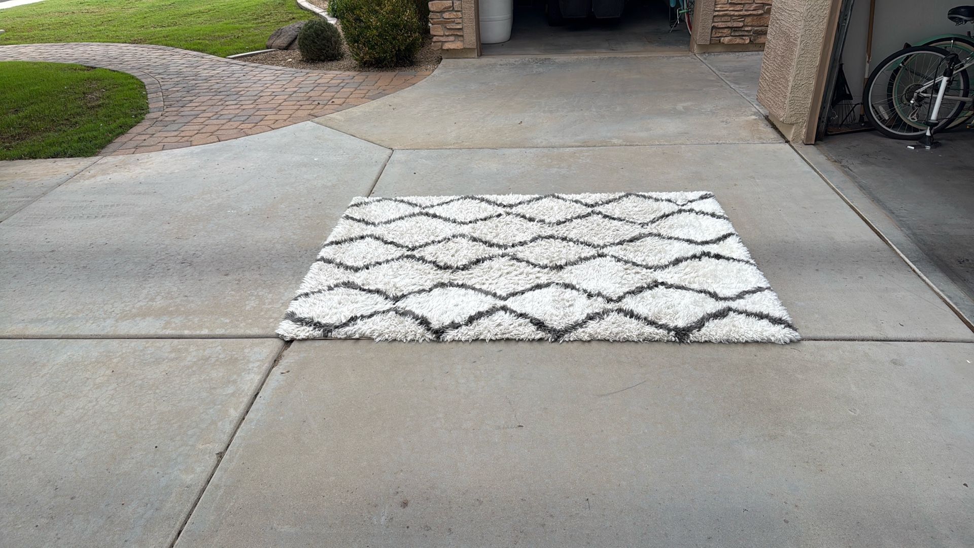 Rug