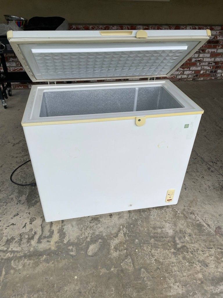 Ge Chest Freezer