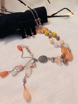 NY BEADED NECKLACE & EARRINGS