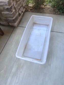 Free storage container
