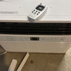 Frigidaire 8000 BTU Window Room Air conditioner 