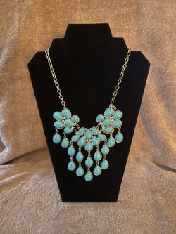 Necklace cascading Howlite gemstone necklace