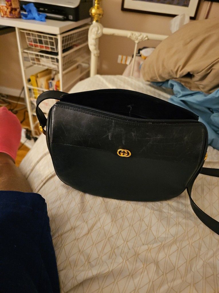 Authentic Gucci Cross Bag