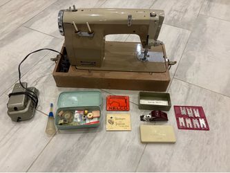Vintage Nelco Sewing Machine with Accessories