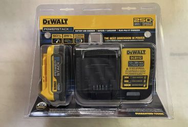 DeWALT DCBP034C 20V MAX POWERSTACK Compact Battery and Charger Starter Kit