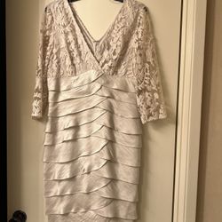 Adrianna Papell Lace Cocktail Dress, size 10