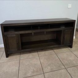 Console table
