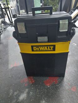 DeWalt Rolling Tool Box – Mobile Work Center