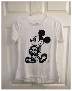 Disney ☠️Mickey - Skeleton☠️ Women's Cap Sleeve Tee - XS