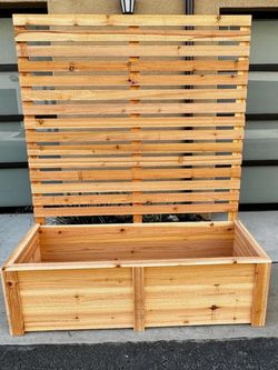 4ft Cedar Planter Box with 6ft Privacy Screen