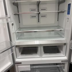Like New Thermador Refrigerator 
