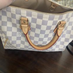 LOUIS VUITTON BAG