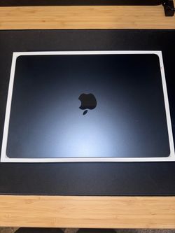Macbook Air M3 13 inch 16GB RAM 256GB SSD