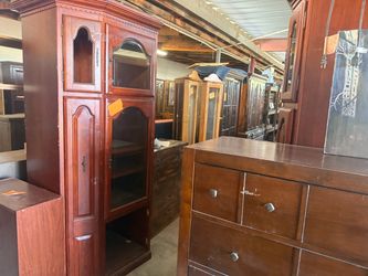 Preowned furniture warehouse open Tuesday thru Saturday
