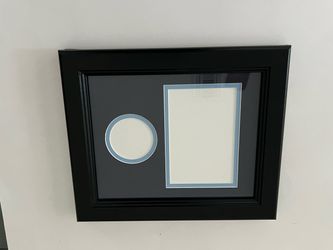 10” x12” Picture Frame w/ Double Mat ( 4” x 6” photo & a circular cutout window)