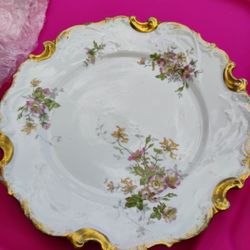 Lomages France Scalloped Floral Soup Plate