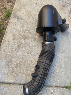 96-04 Mustang stock air box