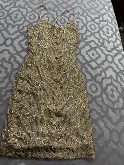 Beautiful dress for party .