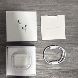 AIRPODS Wireless Bluetooth gen-3 In-Ear Earbuds with Charging Case. 