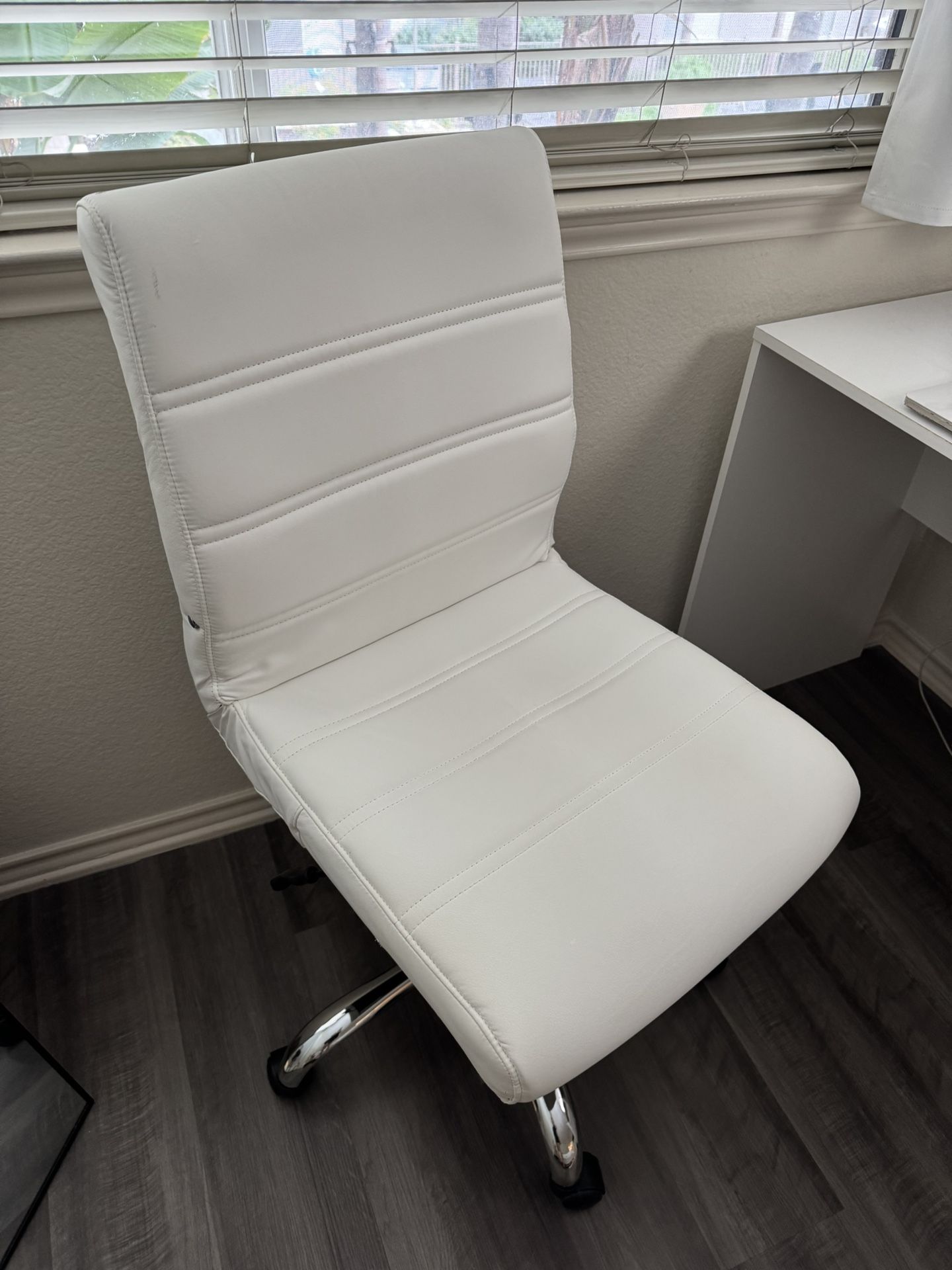 White Desk Chair