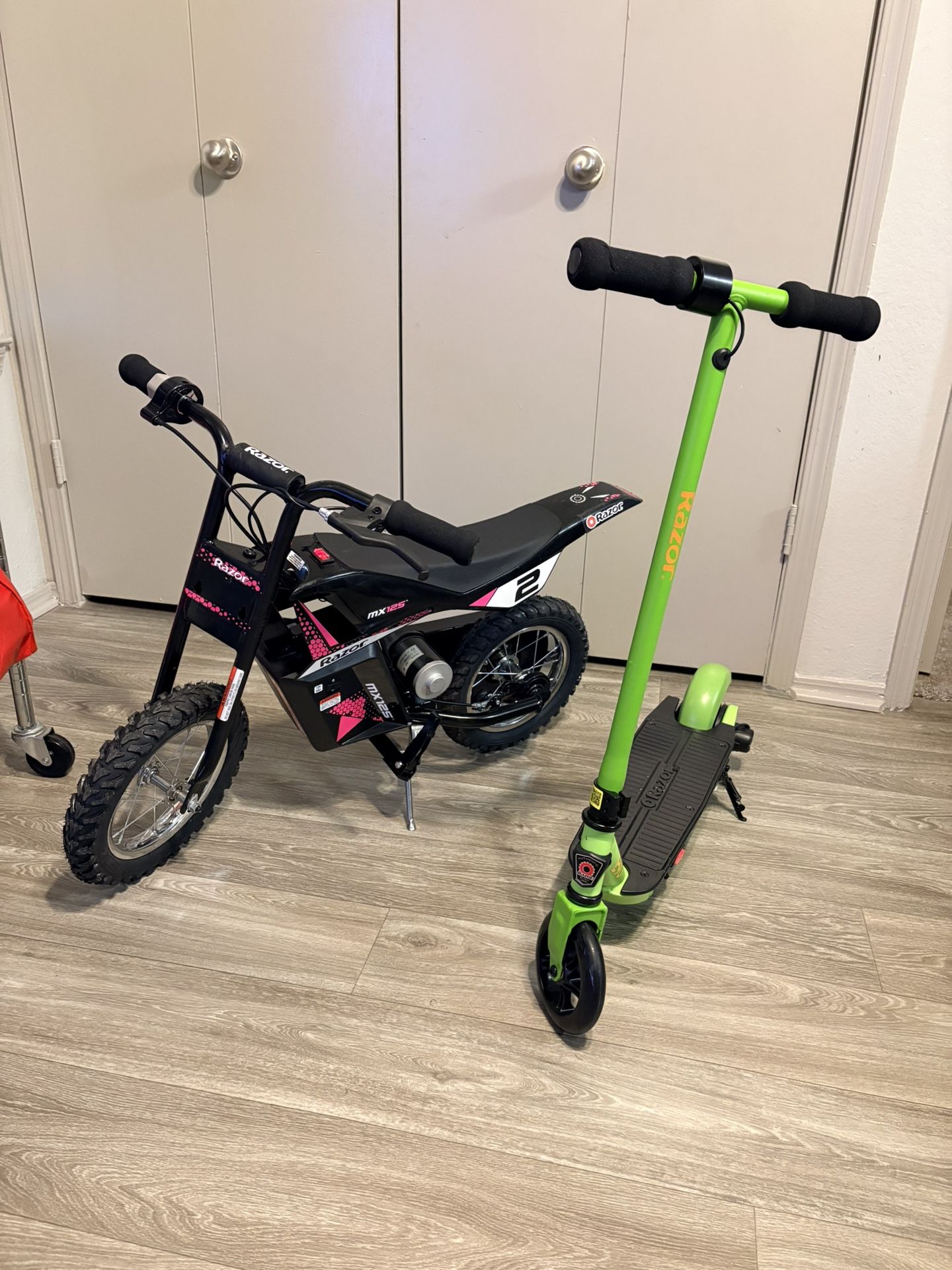 Razor Mx125 Dirtbike & Scooter