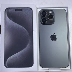 iPhone  15 pro max 256GB Unlocked available on payments options