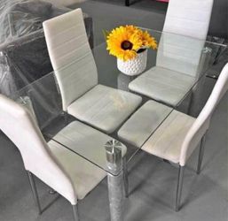Dining set . Stylish and comfort for your home ! - Juego de comedor ¡ Estilo y comodidad para su hogar !