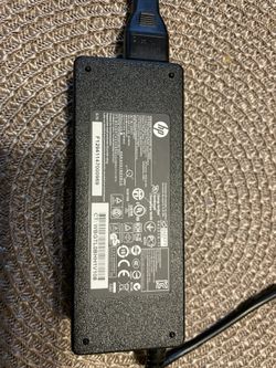 Hp Charger In Good Condition