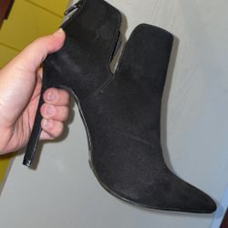 Black Suede Woman’s Boots