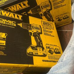 DEWALT Atomic 