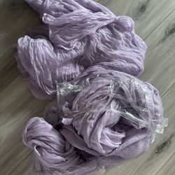 Lilac Table Runner (10ft)  5total