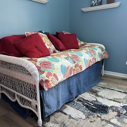 Daybed, Trundle, Office Chair, Desk and Chair