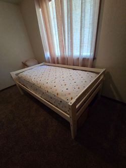 Twin bed