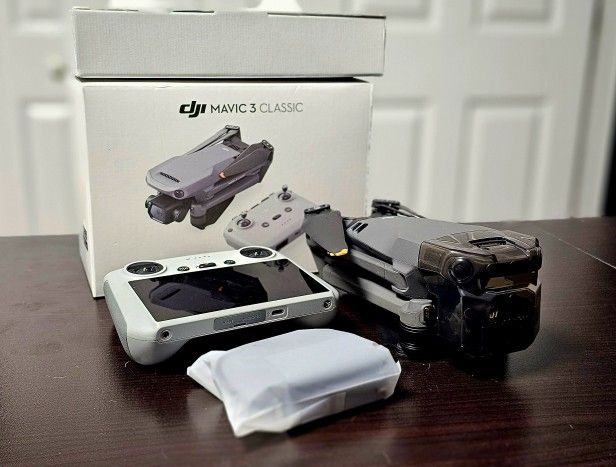 DJI Mavic 3 Classic with RC Controller