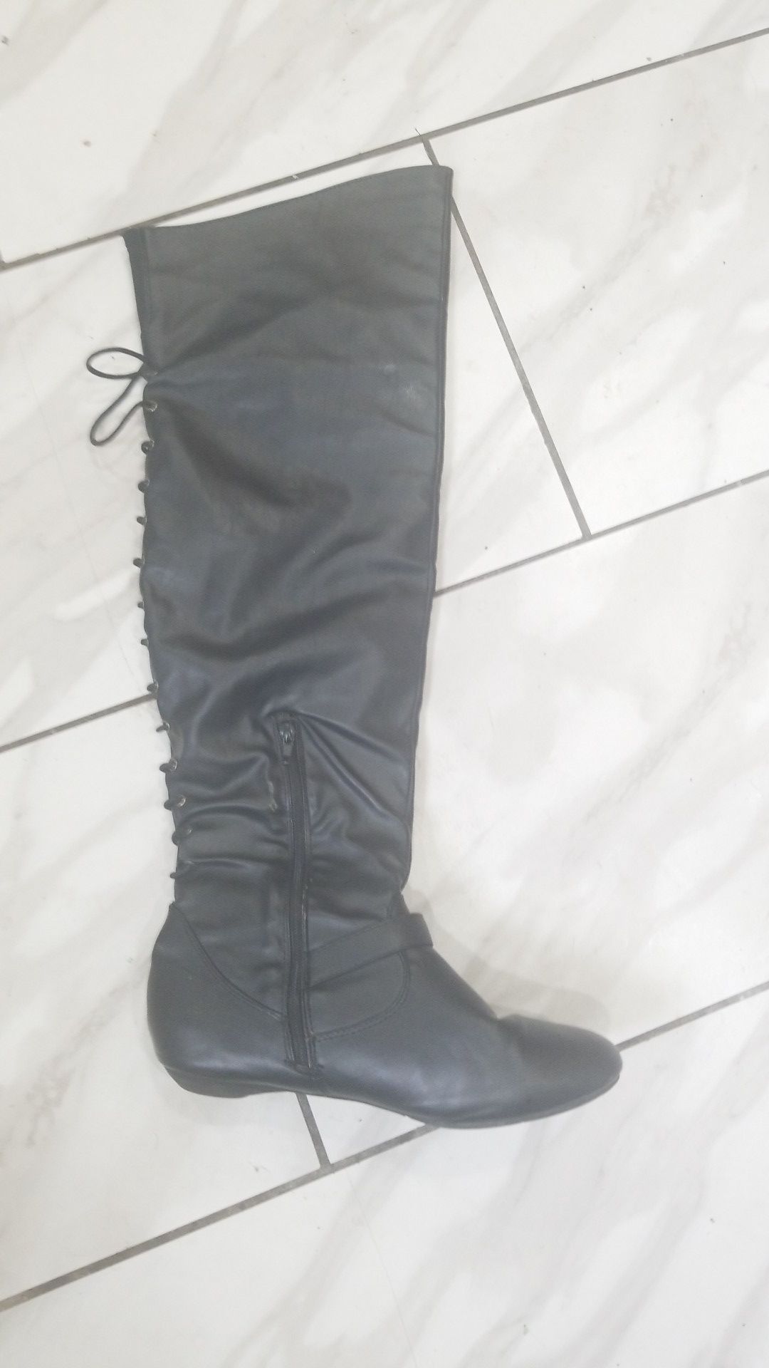 $$10 thigh high boots size 9 ,used good condition