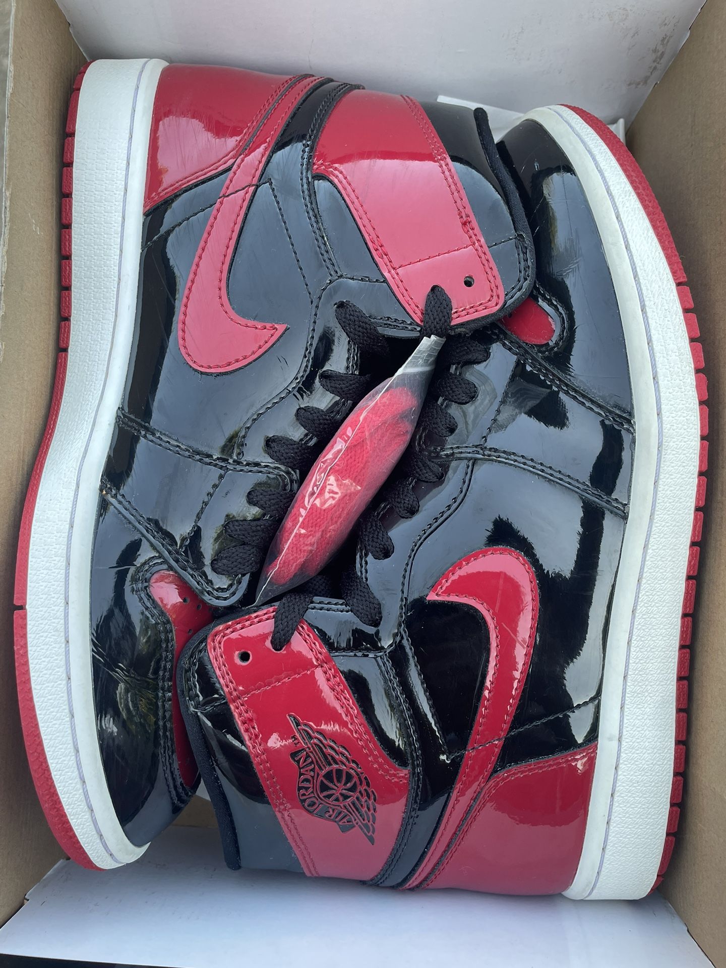 Jordan 1 Retro Patent Bred
