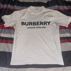 Burberry T-Shirt