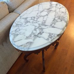 Beautiful Queen Anne Style Italian Marble Table