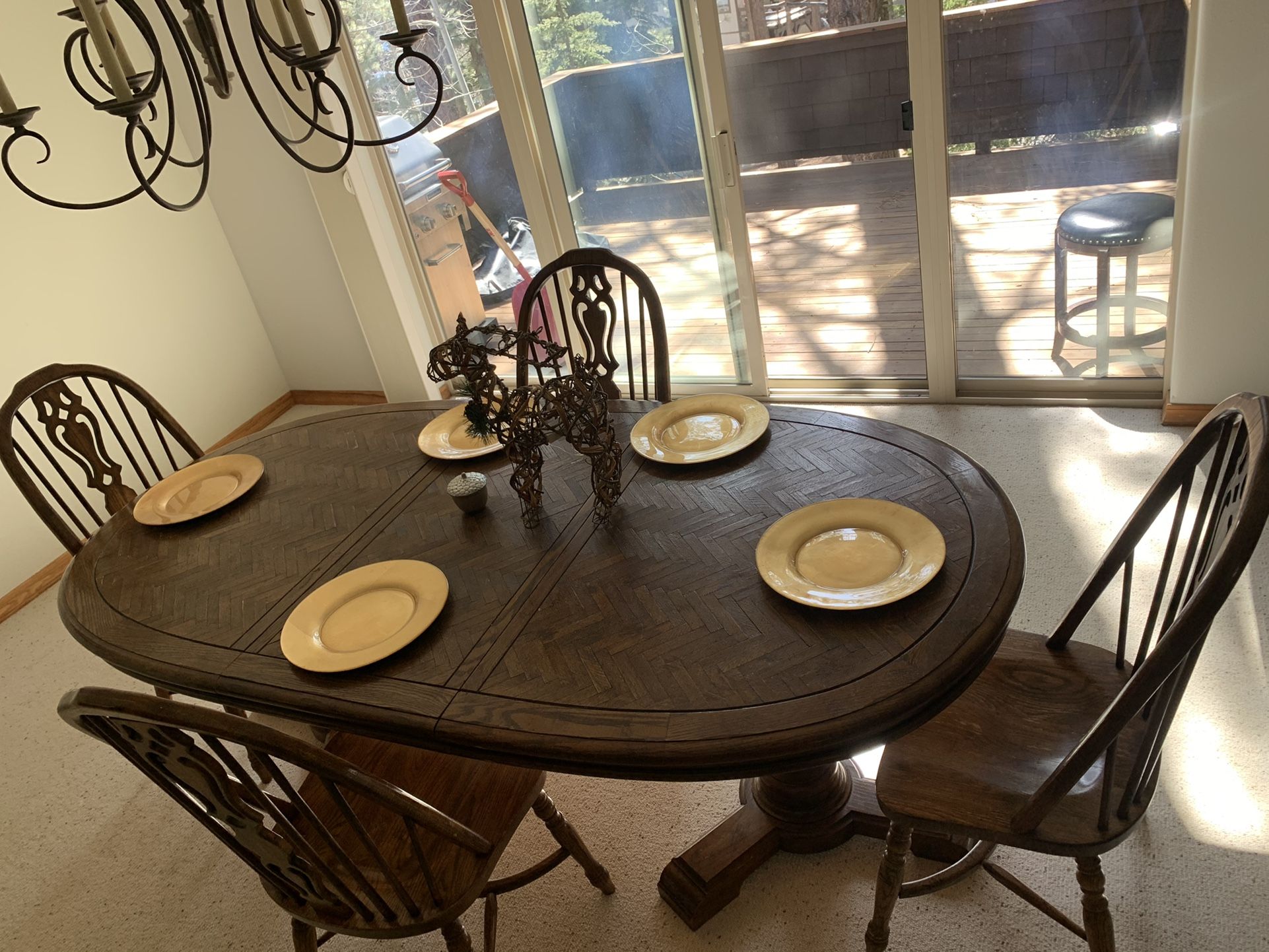 Harringbone Wood Dining Table & chairs !