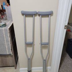 Adult Crutches