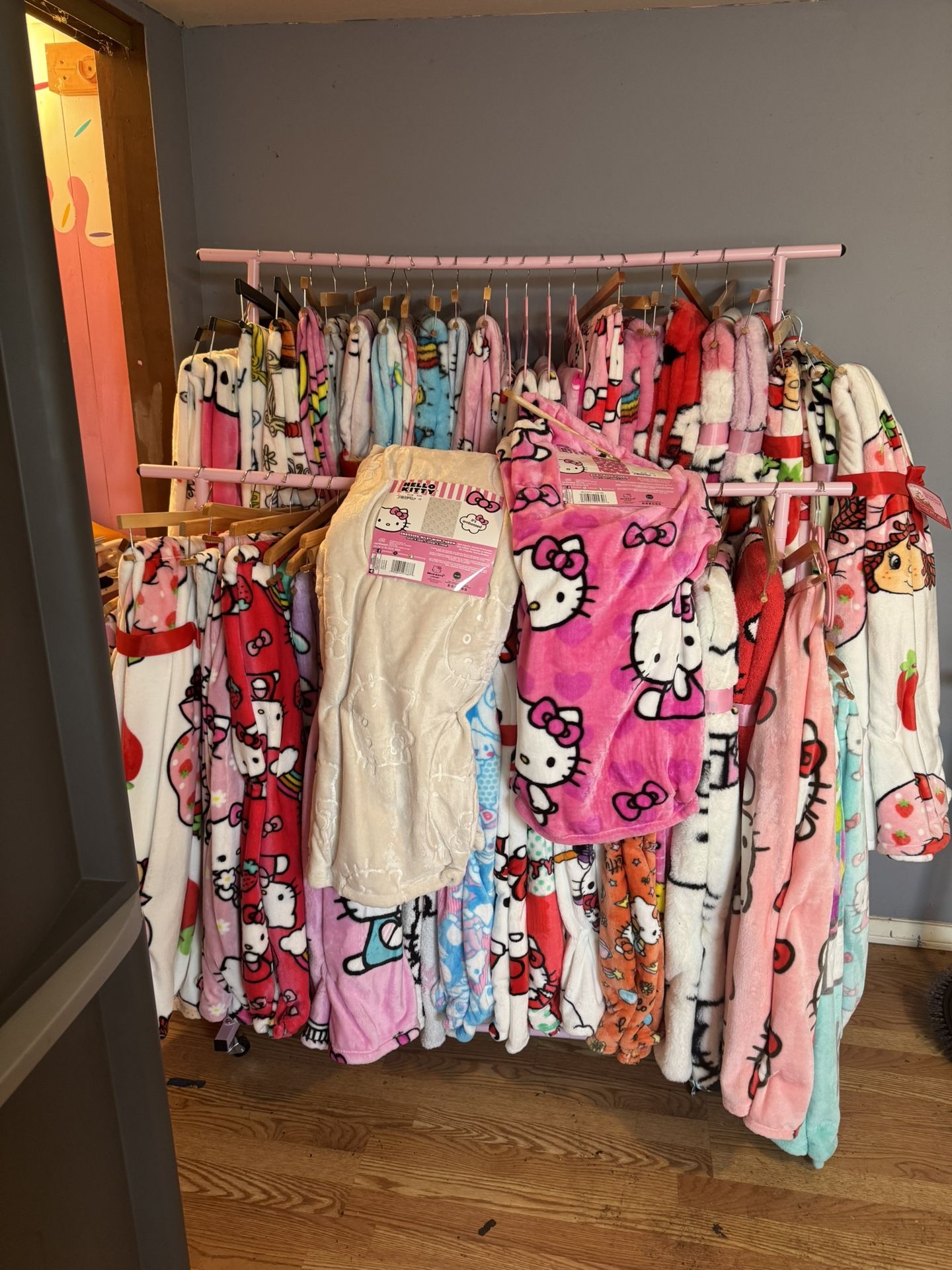 Hello Kitty Blanket