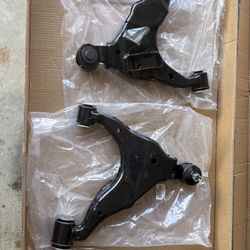 2005 Toyota 4Runner Limited Upper And Lower Control arm Set