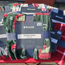 Broyhill Christmas Velvet Blankets 