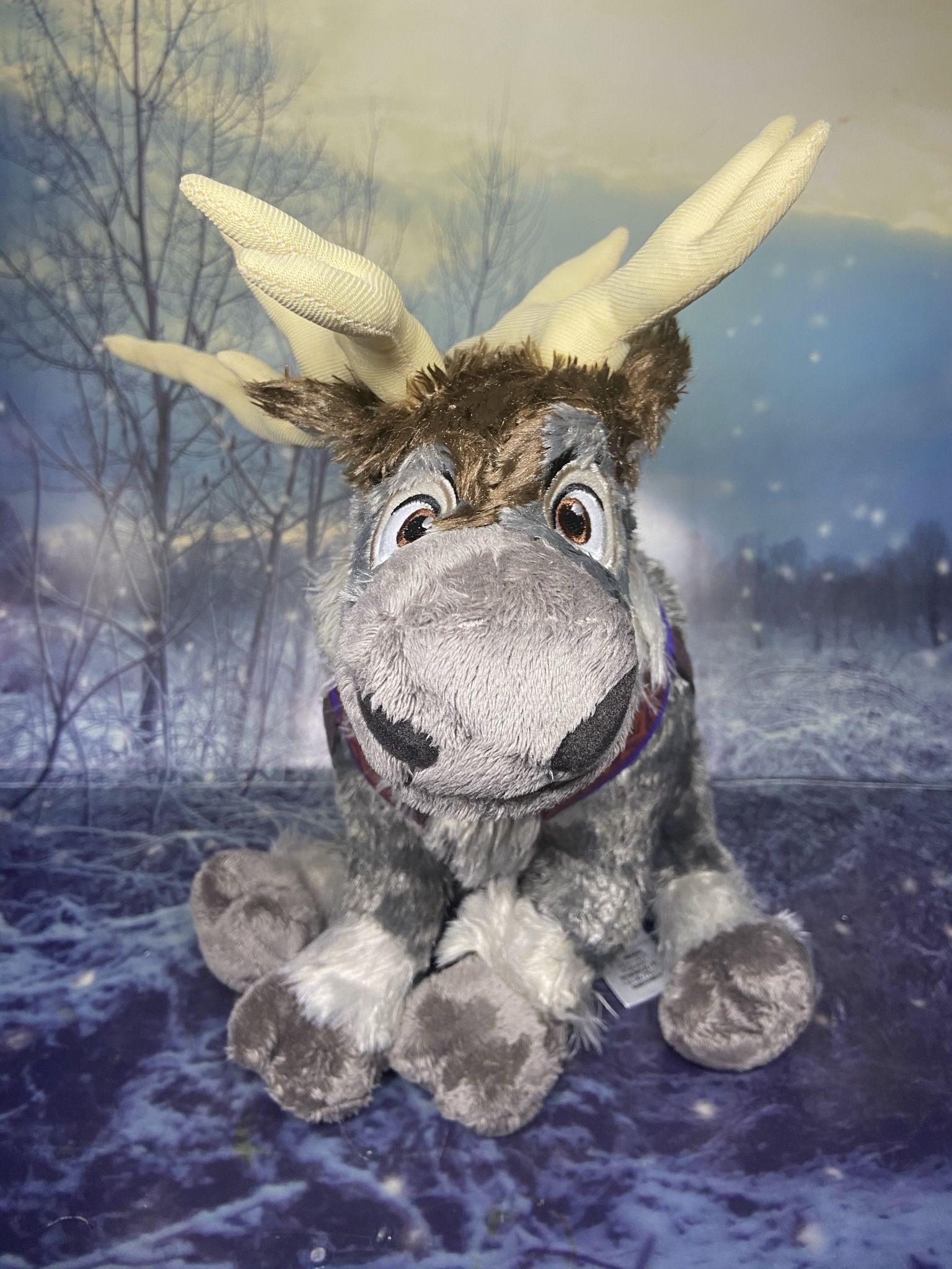 Disney Parks Frozen sitting down Sven Reindeer Frozen Plush 