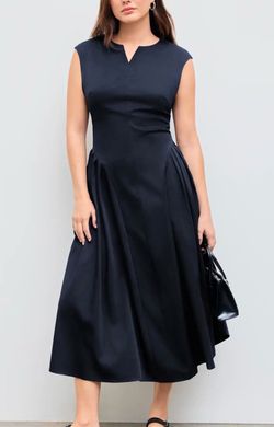 New size XL V-NECK SOLID PLEATED SLEEVELESS MAXI DRESS