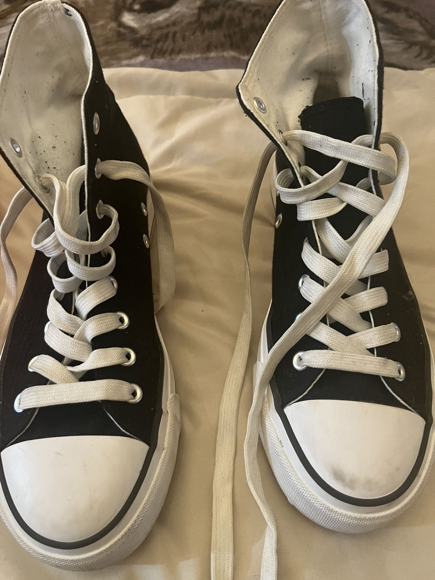 Girls Crocs & Sneakers