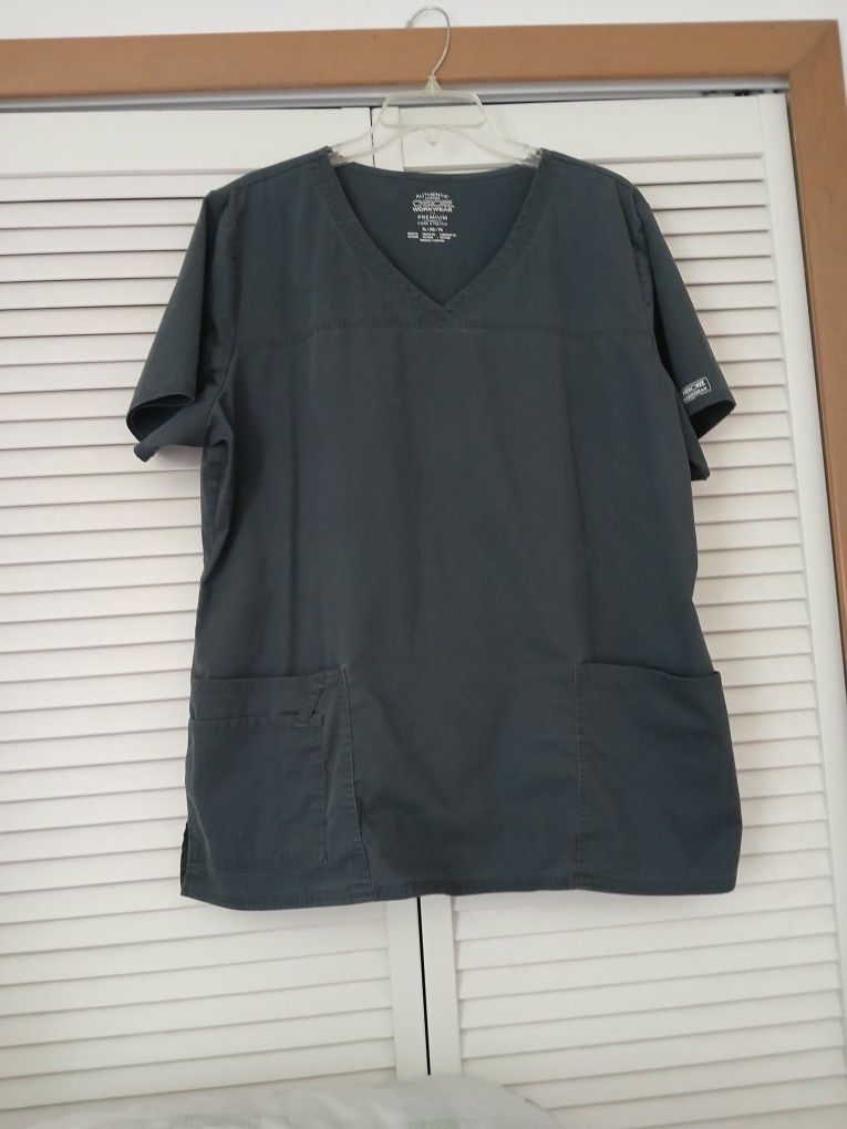 Cherokee Scrubs Set Uniforms.